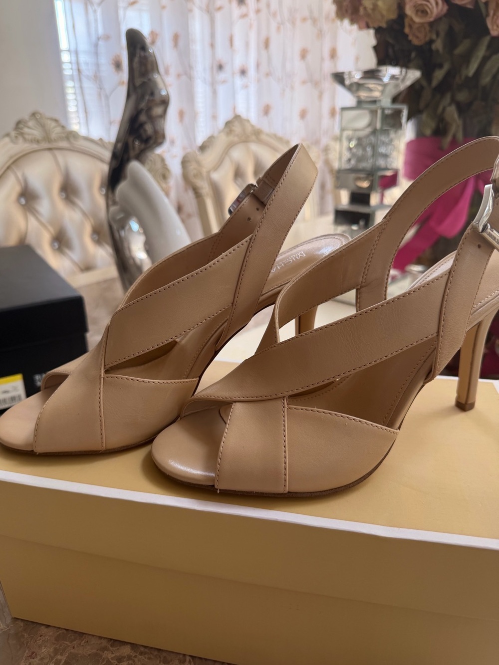 Michael Kors Beige Slingback Peep Toe Heels Size 8M
